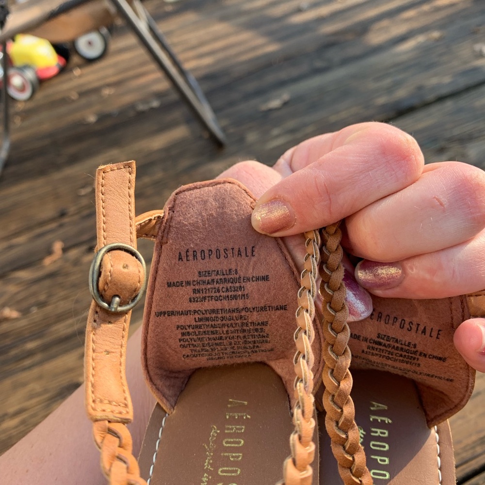 Aerpostle sandals